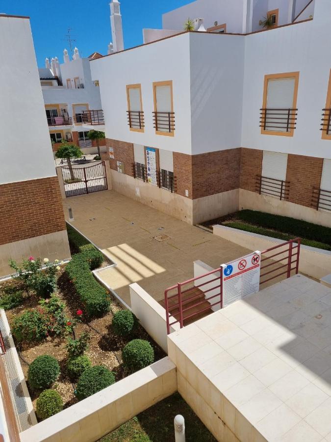 Apartamento Duplex Em Cabanas De Tavira Exteriör bild